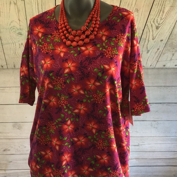 LuLaRoe Tops - Beautiful XS  pink Irma NWT